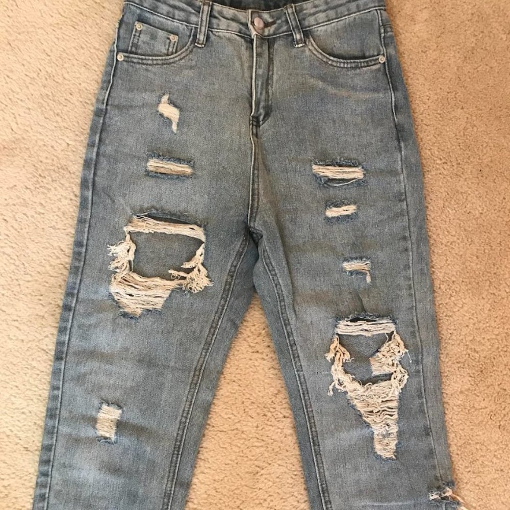 NWOT Wide-leg Distressed Jeans